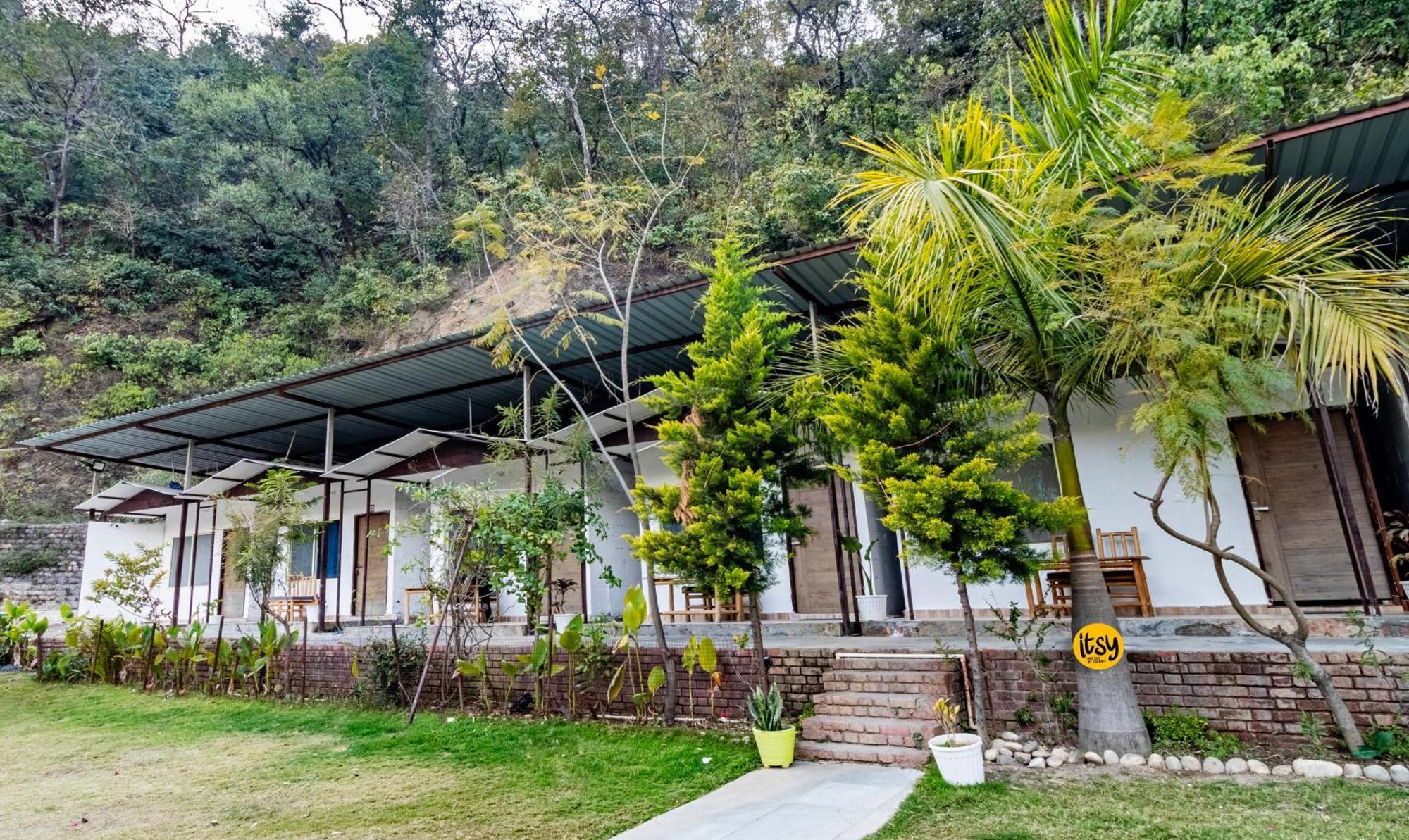 Itsy Hotels Paddler Zone With Bungee Jumping Shivpurī Esterno foto
